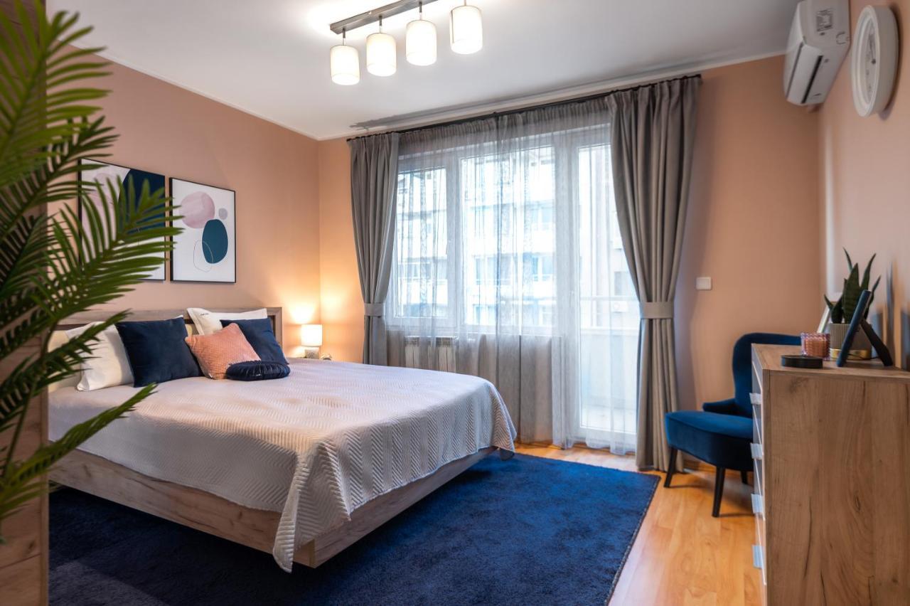 Cosy Green Apt Close To Macedonia Square Sofia Bagian luar foto